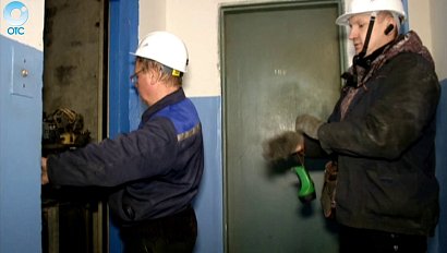 Минстрой приказал провести экспертизу лифтов по всей стране