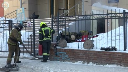 Школьников эвакуировали, один человек погиб. Пожар произошёл в новосибирской гимназии №10