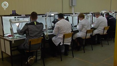 Спаяли платы на скорость: в Новосибирске появился конкурс для радиомонтажников