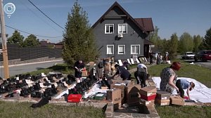 Многодетным семьям Новосибирской области помогают волонтёры. Что такое благотворительная ярмарка?
