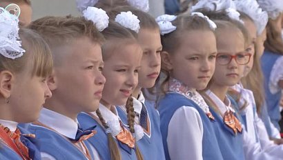 Новую школу открыли в Новосибирске на "Родниках"