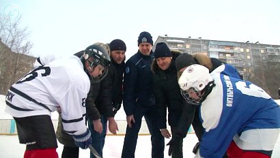 Юные новосибирские хоккеисты отметили День защитника Отечества