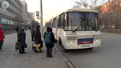 Дачники открывают сезон: в Новосибирской области запустили летние автобусные маршруты