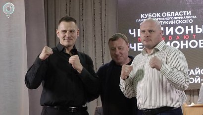 Новосибирский журналист встретится на ринге с бойцом ММА